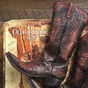 Elvis cowboy boot with eagle motif